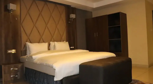 Delad Hotel and Suites, Boek Hotel 3-sterren hotels in Ibadan, 3*