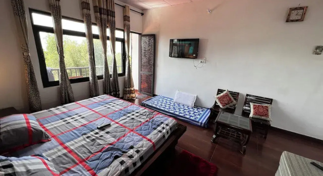 Двухместный семейный номер Standard с балконом и с видом на горы Uday Homestay