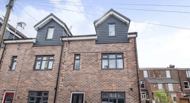 Cosy 3 bedroom home - Manchester, Забронировать Отель Отели Англии 5 звезд, 5*