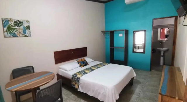 HOTEL Cabinas JACOMAR, Забронировать Отель Отели Хако с завтраком, Завтраки