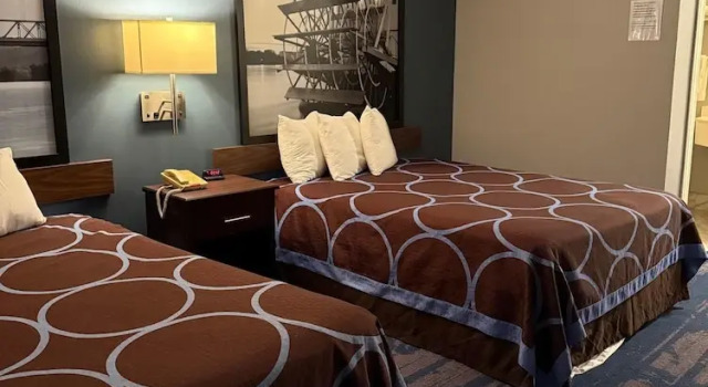 Четырёхместный номер Standard Northwood Inn - Prairie Du Chien