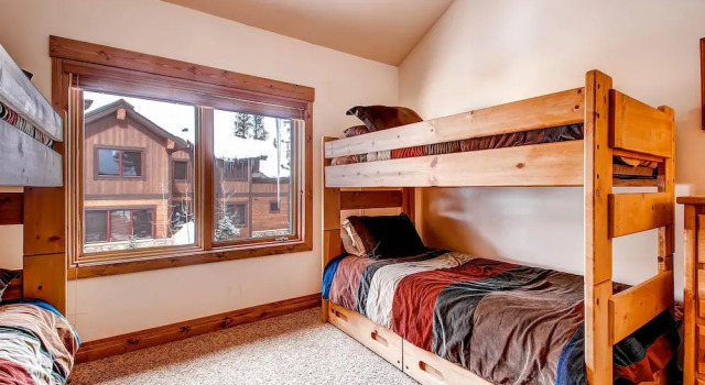 Bystone Villa Retreat, Rezerwuj Willa Hotele w Vail Ski z parkingiem, Parking