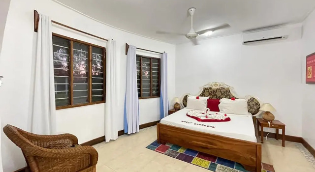 Бунгало Five Palms Bwejuu
