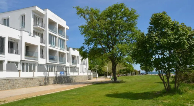 Ostseeresidenz Sassnitz - Penthouse 20 mit Sauna, Balkon, Meerblick, Забронировать Отель Засниц Рюген, рядом с Засницкий зоопарк
