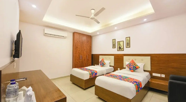 Номер Deluxe Fabhotel Silver Oak Bnb