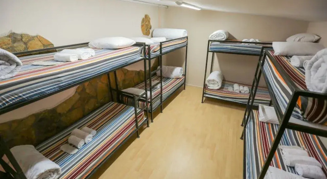 The Macan Hostel, Забронировать Хостел Фатих Стамбул, рядом с Библиотека Стамбульского университета