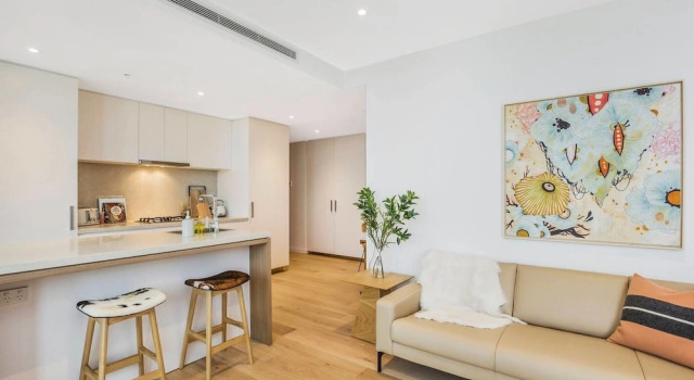 FV Iconic Designer Apt, Parking, Near CBD Qfv147-14