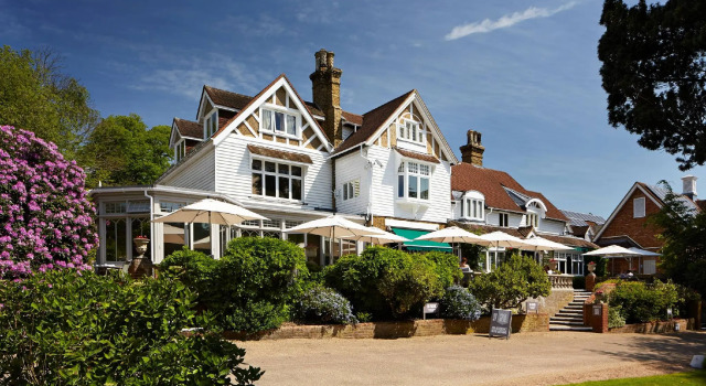 Номер Luxury Rowhill Grange Hotel & Utopia Spa