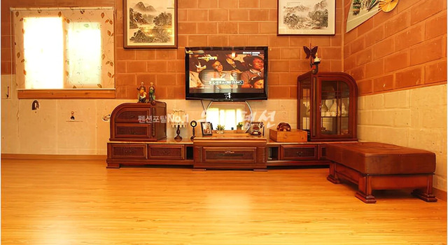 Hongcheon Touching Moment Pension, Boek Hotel Hotels in Gangwon-Do met parkeren, Parkeren