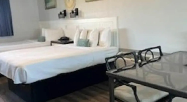 Семейный номер Standard с частичным видом на океан Outer Banks Motor Lodge