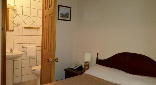 Economy room Bridge Hotel