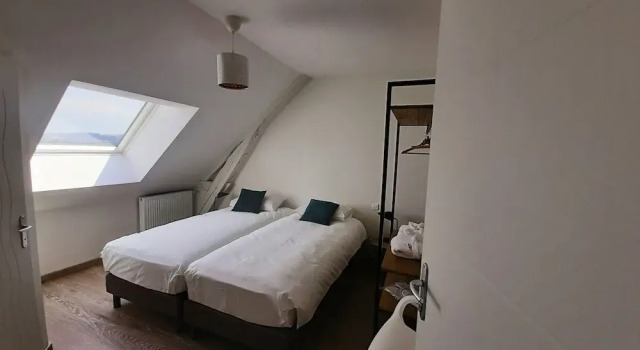 Le Feneau Maison dhôtes, Reserva ahora Bed & breakfast Creuzier-le-Neuf 