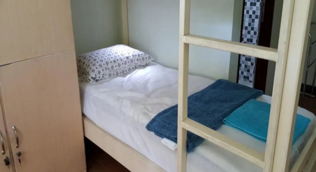 RedDoorz Hostel @ Manado Green Hostel