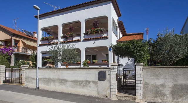 Apartment Carla / One Bedroom A1, Rezervovat Apartmán Veli Vrh Istrie