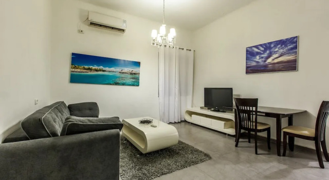 Апартаменты Premium c 1 комнатой с балконом The Sea Apartments Tel Aviv by different locations