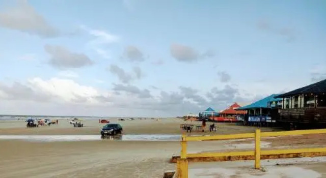 Casa Grande em Salinas, Prenota Appartamento Hotel a Northern Brazil con parcheggio, Parcheggio