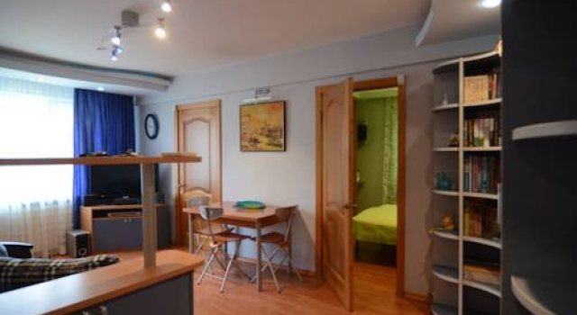 Apartment on Krasnoarmeyskaya, Забронировать Апартаменты/квартира Отели Сочи с парковкой, рядом с Железнодорожный вокзал Сочи, Парковка