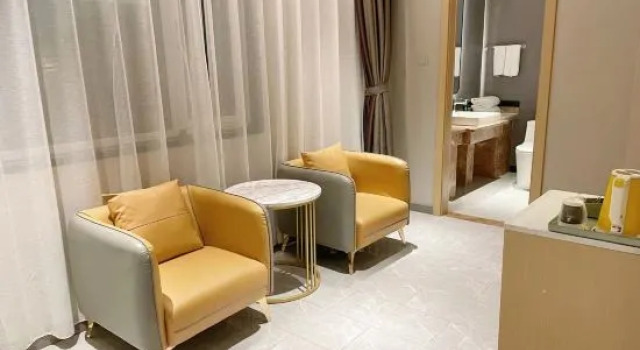 Люкс Platinum Magnolia Hotel (Shijiazhuang No. 99 Middle School Tangu Subway Station Branch)