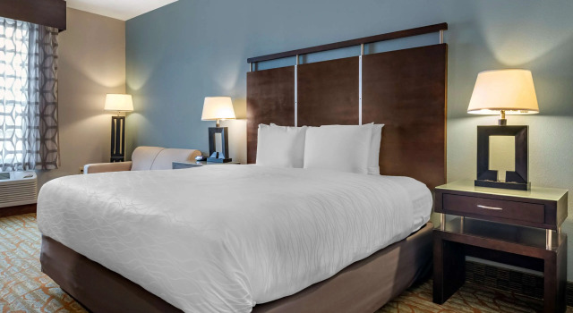 Двухместный номер Standard Best Western Plus Bradenton Gateway Hotel