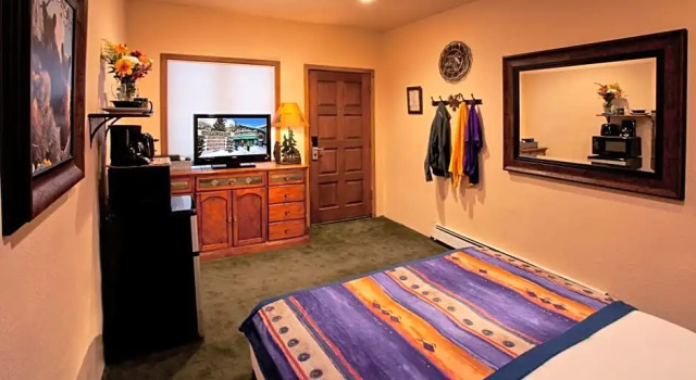 Студия Cottams Lodge by Alpine Village Suites