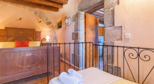 Catalan Farmhouse With Round Pool in the Middle of Forest, Reservar Hotel Cassa de la Selva 