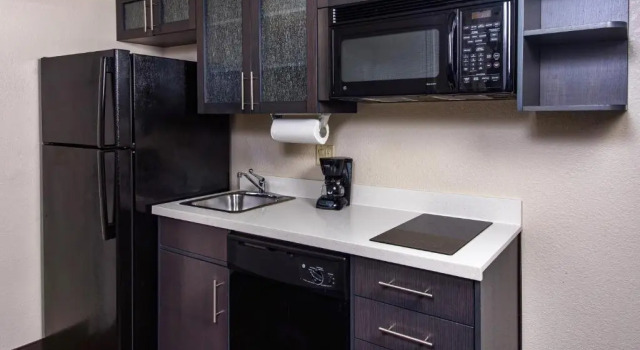 Suite Candlewood Suites Appleton, an IHG Hotel