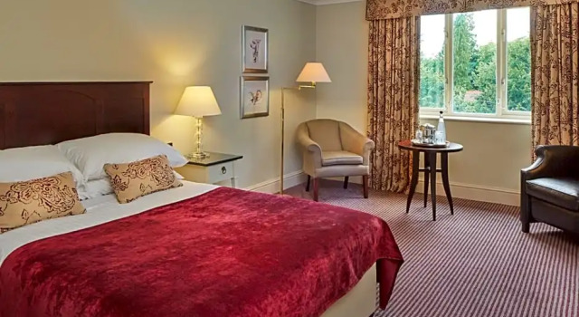 Номер Superior Macdonald Berystede Hotel & Spa