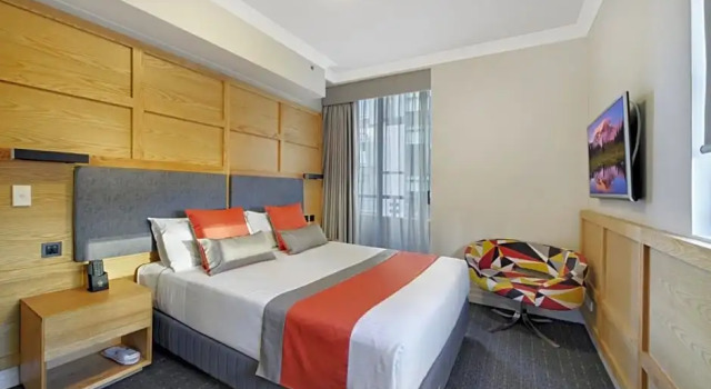Люкс Семейный YEHS Hotel Sydney Harbour Suites