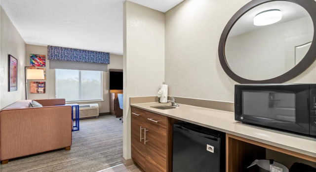 Двухместный люкс Hampton Inn & Suites Farmington