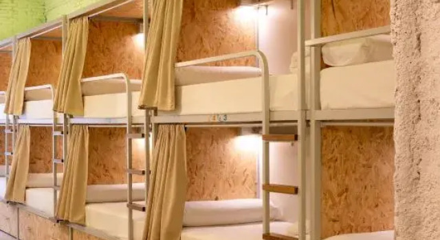 Cama en dormitorio compartido Shwe Phyu Hotel