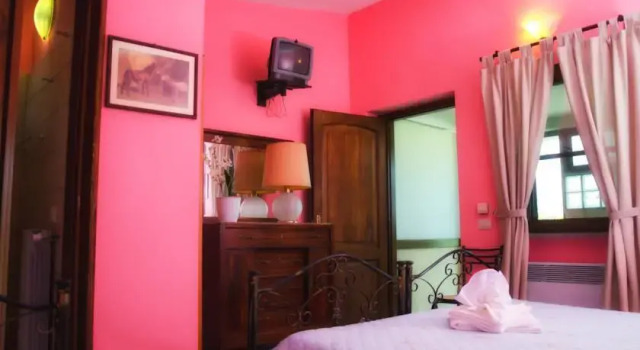 Azienda Agrituristica Le Cascine, Buchen Sie Hotel Canino Tuszien