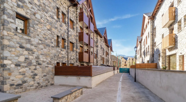 Modern apartment in Benasque near the centre