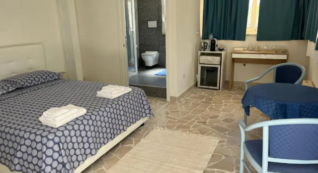 Люкс c 1 комнатой B&B Villa Mediterranea with private parking