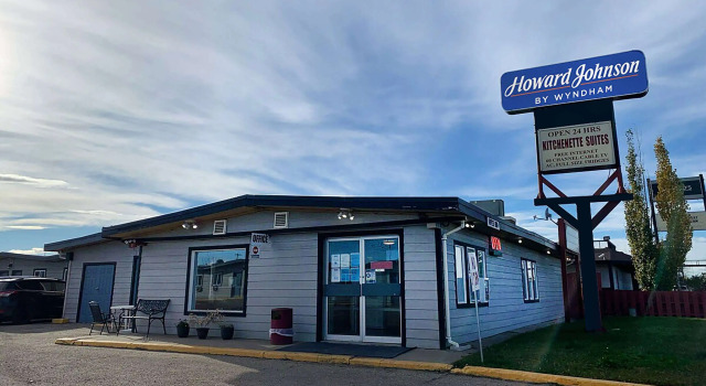 Howard Johnson by Wyndham Grande Prairie, Rezervasyon Otel Grande Prairie Northern Alberta