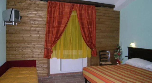Les Chalets B&B, Prenota Chalet Cottage a Abruzzo, Cottage