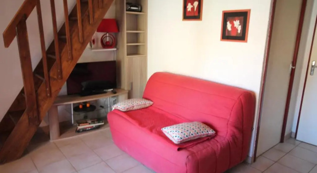 Jolie maison dangle, pour 4 couchages, terrasse, résidence piscine commune à 400m plage de PORTIRAGNES PLAGE LRJP134, Réserver Hôtel Portiragnes Canal du Midi