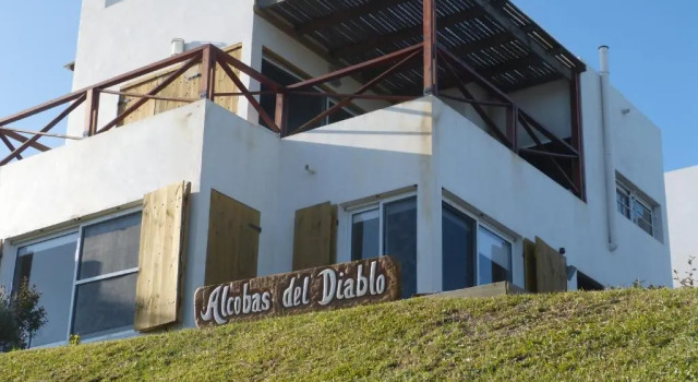 Коттедж с 3 комнатами Complejo Alcobas del Diablo