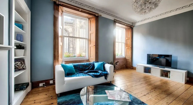 Lovely 2Br Home Next To The Castle, Забронировать Отель Эдинбург Midlothian, рядом с Национальный музей Шотландии