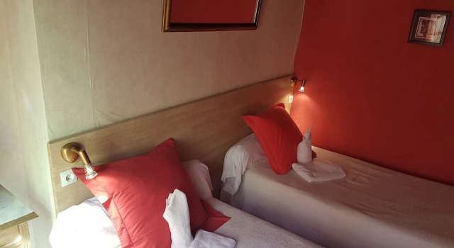 Hotel Restaurant Henri IV, Book Hotel Champlitte Haute-Saône