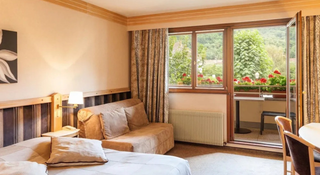 Четырёхместный номер Standard Hotel Les Remparts