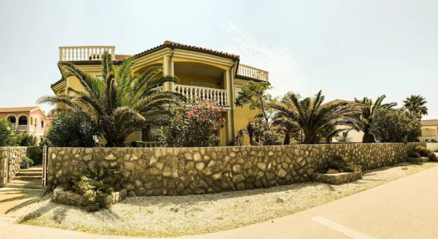 Apartments Dernaj, Забронировать Апартаменты/квартира Вир Zadar Islands
