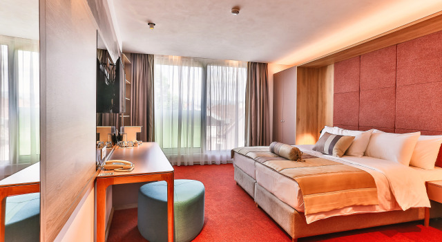 Carine Hotel Centar