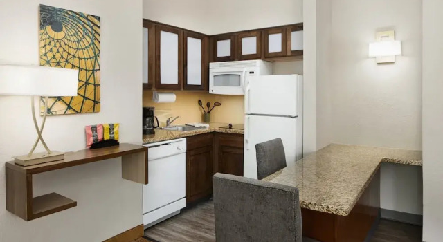 Двухместная Люкс Студио Staybridge Suites Of Durham - Chapel Hill - RTP by IHG
