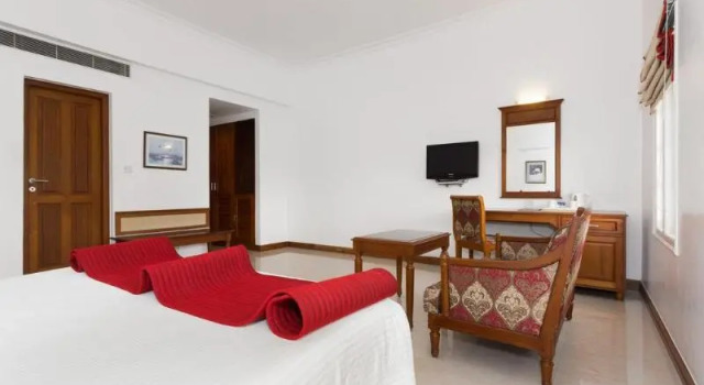 The Avenue Center Hotel, Забронировать Отель Отели Коччи 3 звезды, 3*
