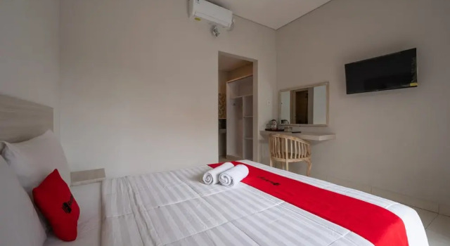 RedDoorz Plus at Yasas Living Denpasar, Забронировать Отель Денпасар Denpasar Municipality