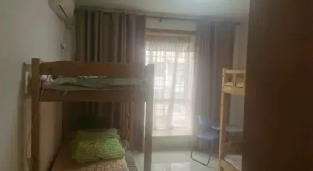 Кровать в общем номере (женский номер) Nanning Rushe Homestay Hotel