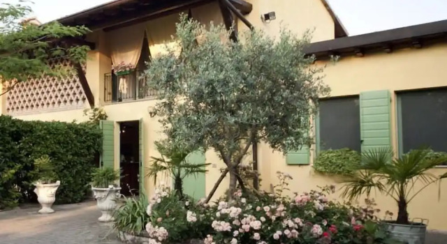 Agriturismo Corte Gaia, Забронировать Фермерский дом Отели Кастильоне-делле-Стивьере с бассейном, Бассейн