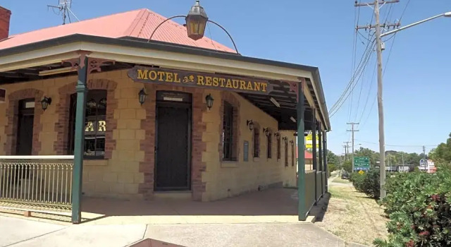 Poets Recall Motel, Забронировать Мотель Гандагай Riverina, рядом с Аббатство Ланиган