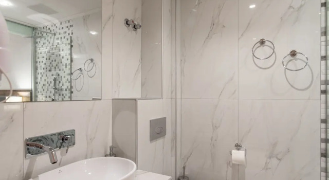 Трёхместный номер Luxury с балконом Sintrivanis Beach Resort