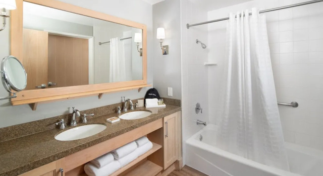 Четырёхместный номер Executive Temecula Creek Inn